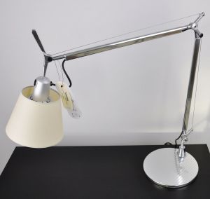 Artemide :: Tolomeo basculante tavolo (pergamin) - Artemide :: Tolomeo basculante tavolo (pergamin)